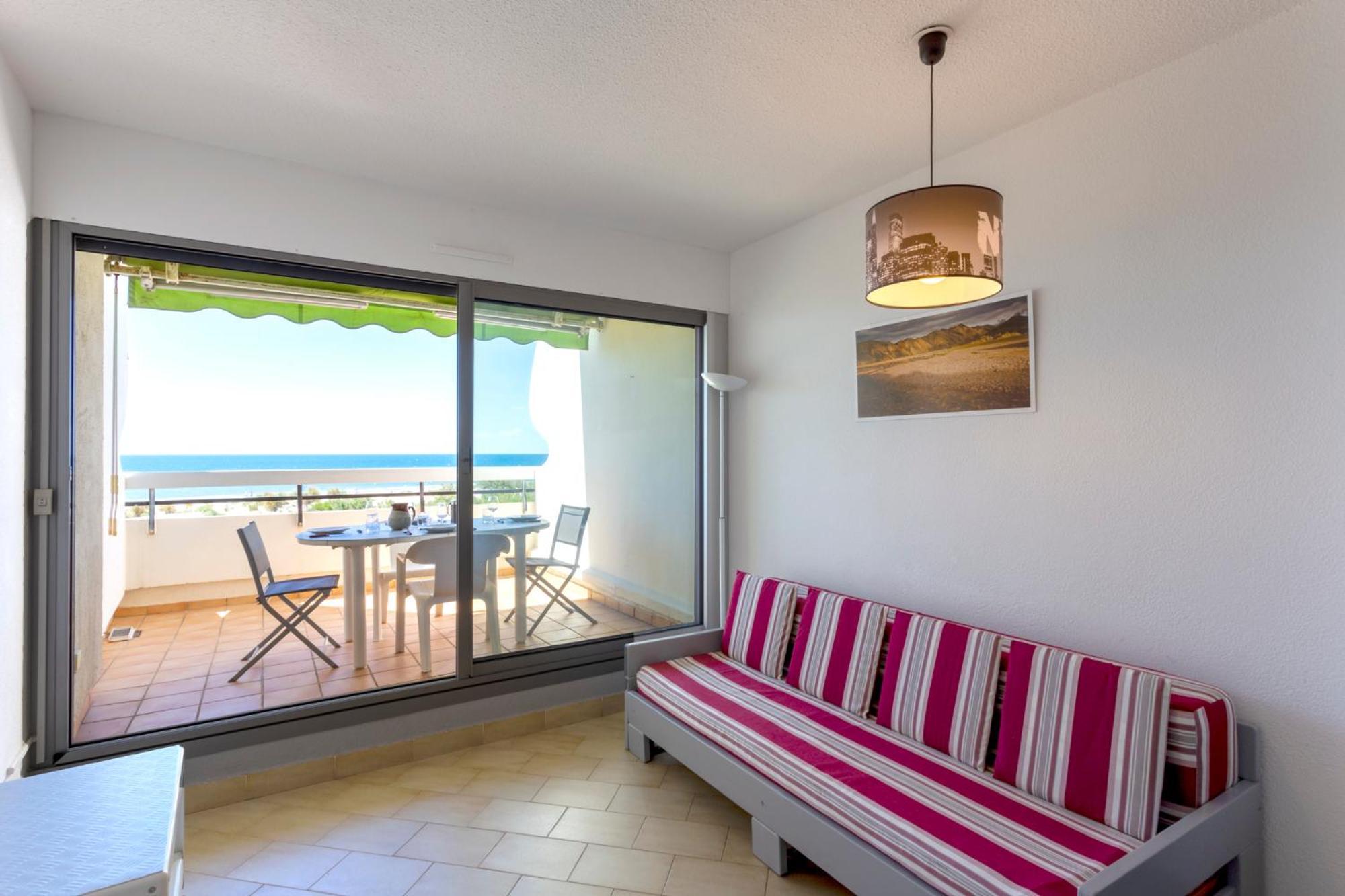Chez Fabienne - Superbe Appartement Avec Vue Sur La Mer Et Parking Ла Гранде-Моте Екстериор снимка