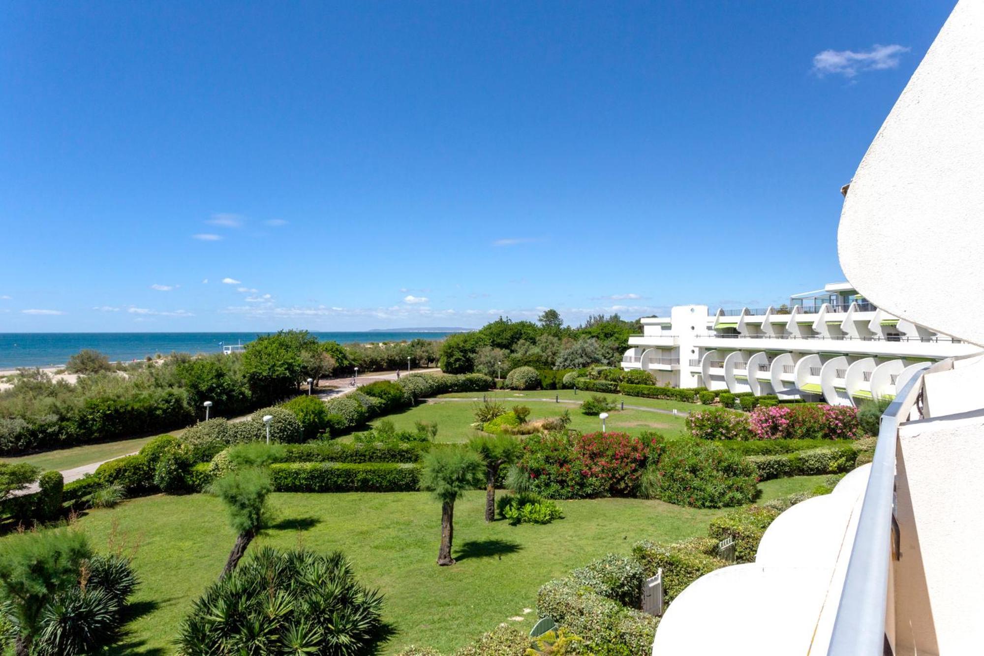 Chez Fabienne - Superbe Appartement Avec Vue Sur La Mer Et Parking Ла Гранде-Моте Екстериор снимка